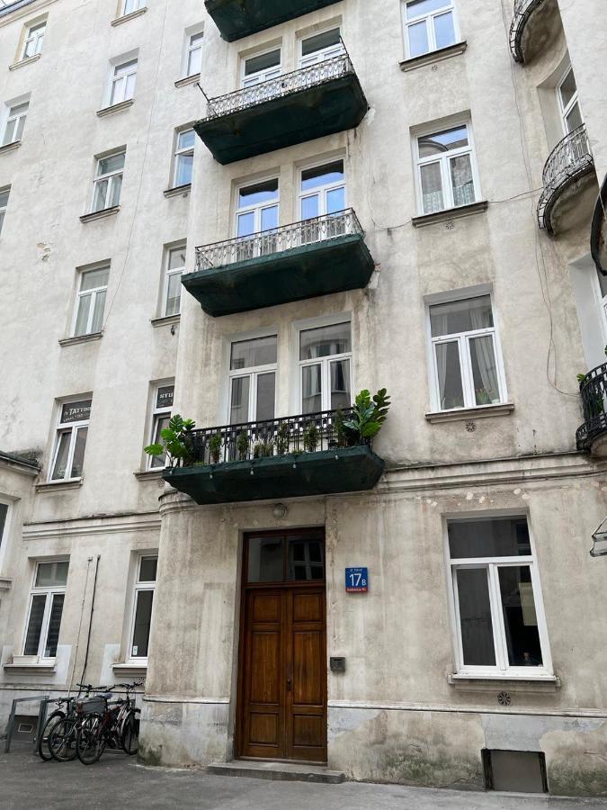 Foksal Apartments - By Hik Apartments Варшава Экстерьер фото